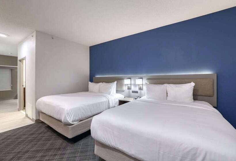 فندق Comfort Suites Milwaukee Airport