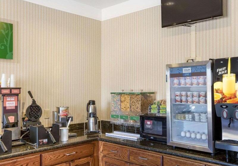 فندق Comfort Suites Plainview