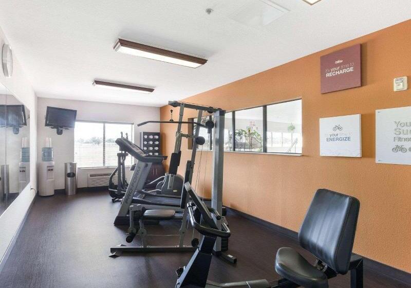 فندق Comfort Suites Plainview