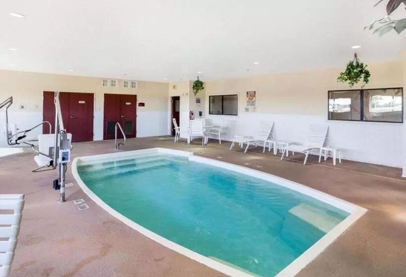 Otel Comfort Suites Plainview