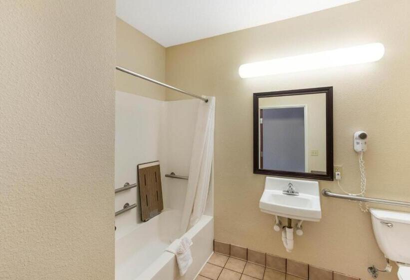 فندق Comfort Suites Plainview