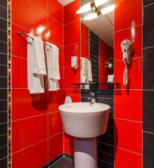 Hotel Ego   Free Parking   Top Central Location