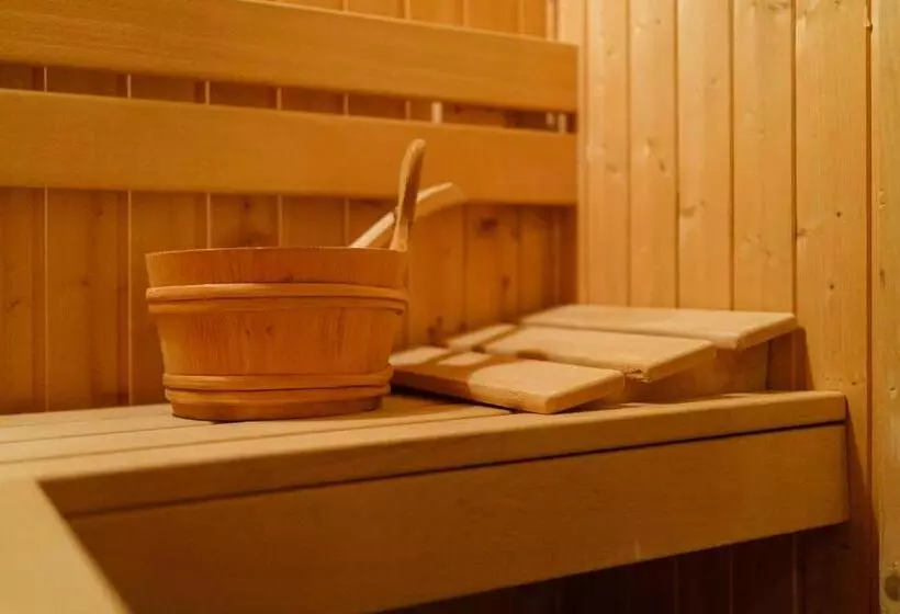 Hotel Ego   Free Parking   Top Central Location