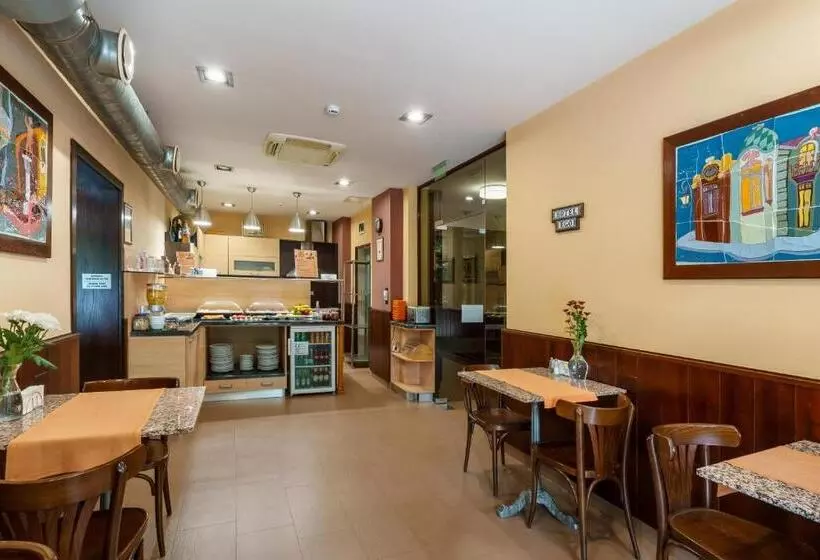 Hotel Ego   Free Parking   Top Central Location