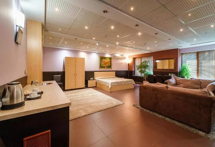 Hotel Ego   Free Parking   Top Central Location