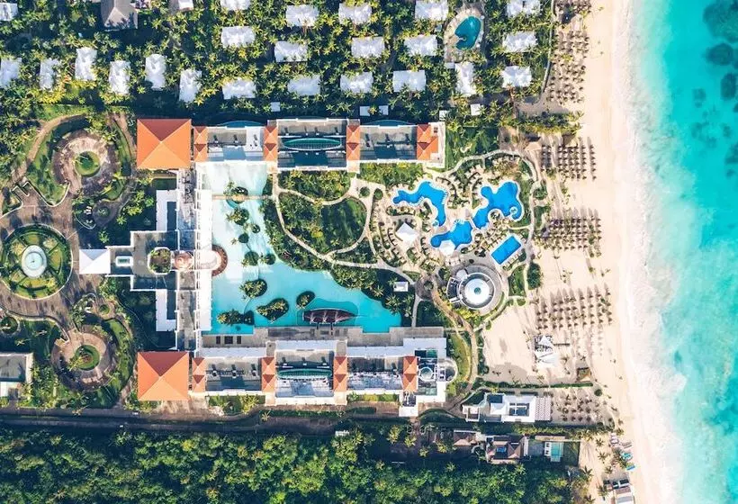 ホテル JOIA Bávaro by Iberostar