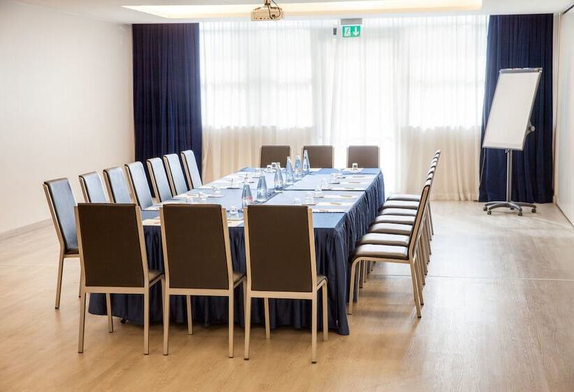 Just Hotel Lomazzo Fiera