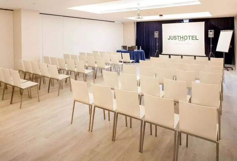 Just Hotel Lomazzo Fiera