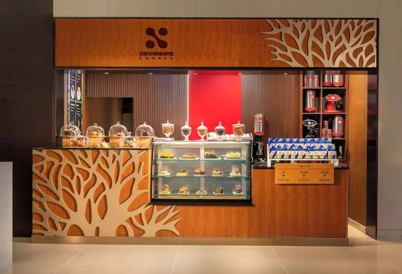 هتل Media Rotana Dubai