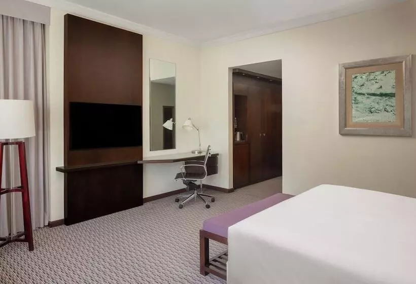 هتل Media Rotana Dubai