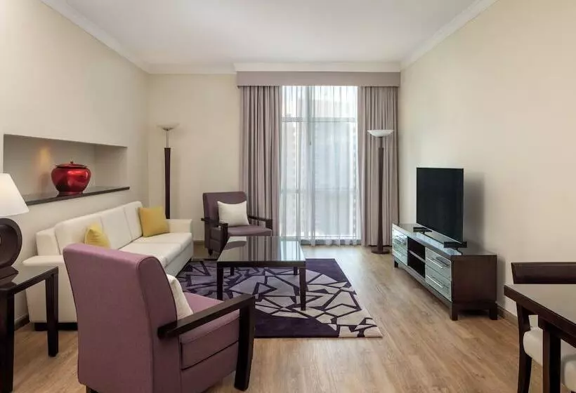 هتل Media Rotana Dubai