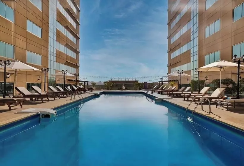 هتل Media Rotana Dubai