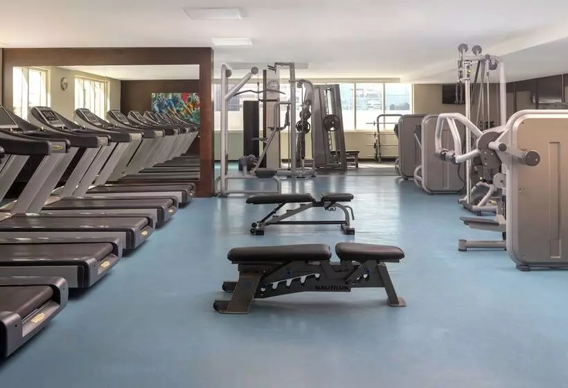 هتل Media Rotana Dubai