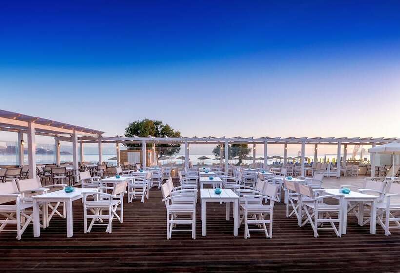 فندق Neptuno Beach