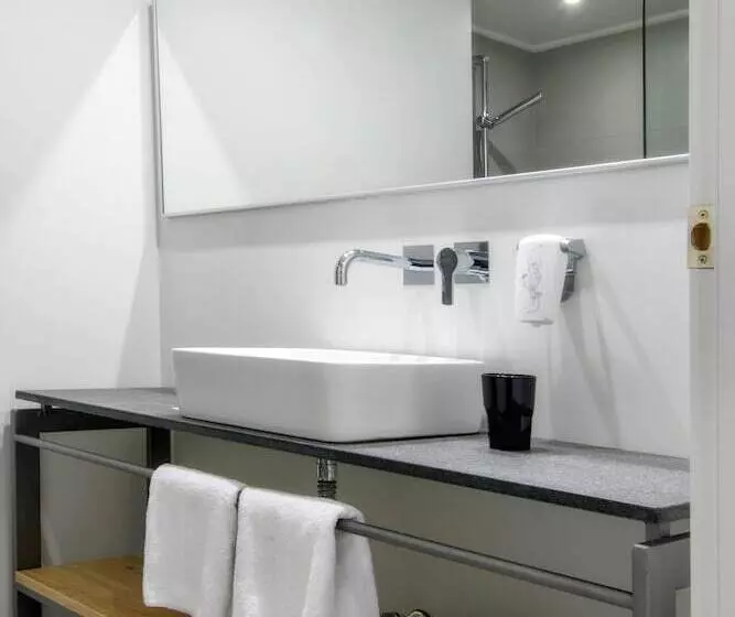 酒店 Neptuno Beach