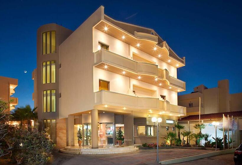 فندق Neptuno Beach