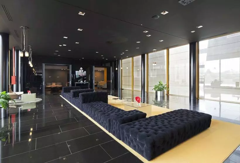 هتل NH Milano Fiera