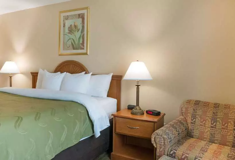 هتل Quality Inn & Suites