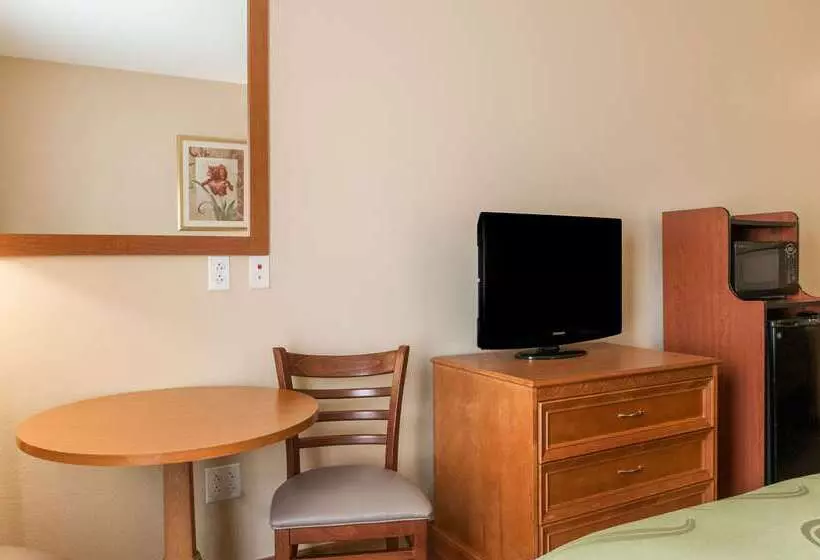 هتل Quality Inn & Suites