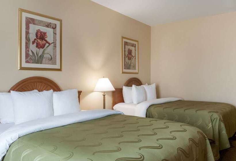 Отель Quality Inn & Suites
