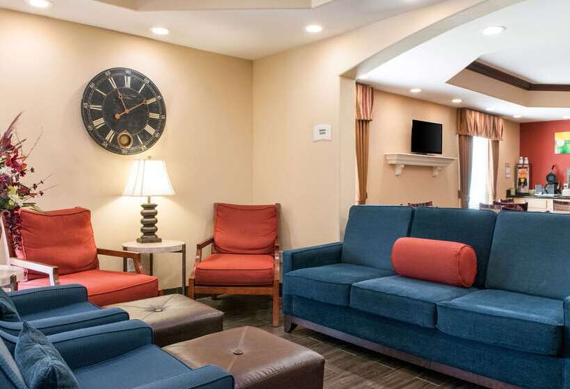 Отель Quality Inn & Suites