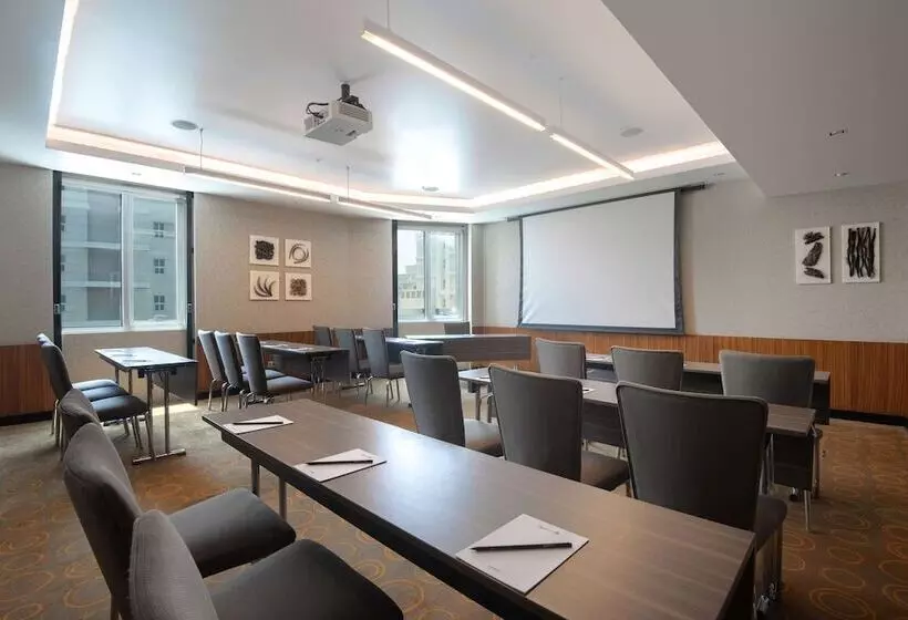 Radisson Blu Hotel, Dubai Media City