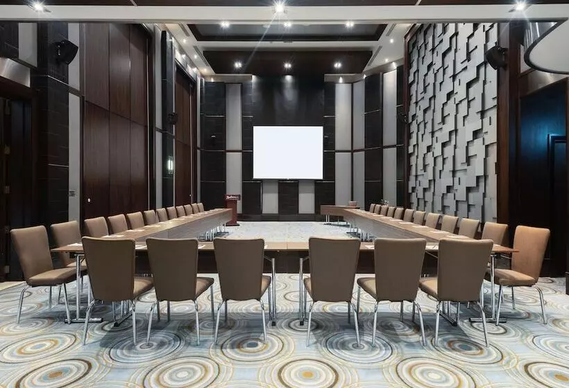 Radisson Blu Hotel, Dubai Media City