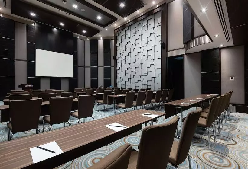 Radisson Blu Hotel, Dubai Media City