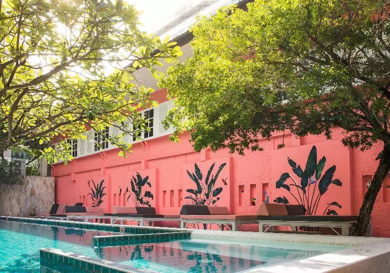 فندق Sandalay Resort