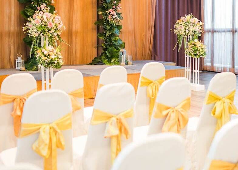 فندق Sandalay Resort