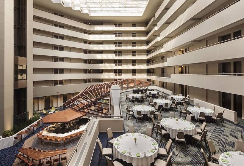 فندق Sheraton Suites Philadelphia Airport