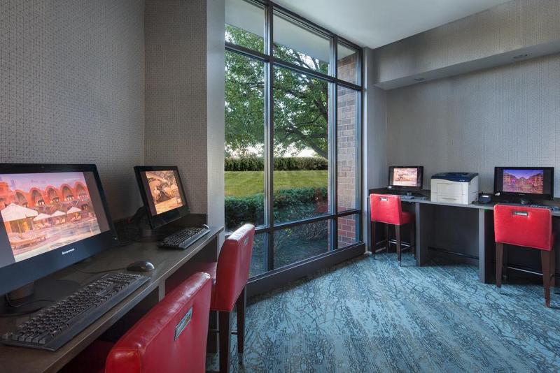 فندق Sheraton Suites Philadelphia Airport