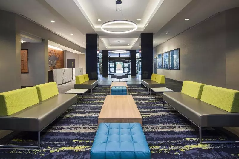 هتل Sheraton Suites Philadelphia Airport