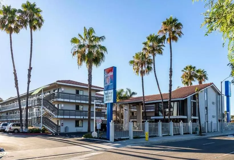 هتل Studio 6 Anaheim, Ca