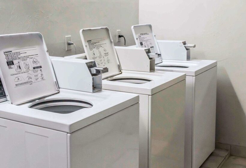 酒店 Suburban Studios Tallahassee Near University