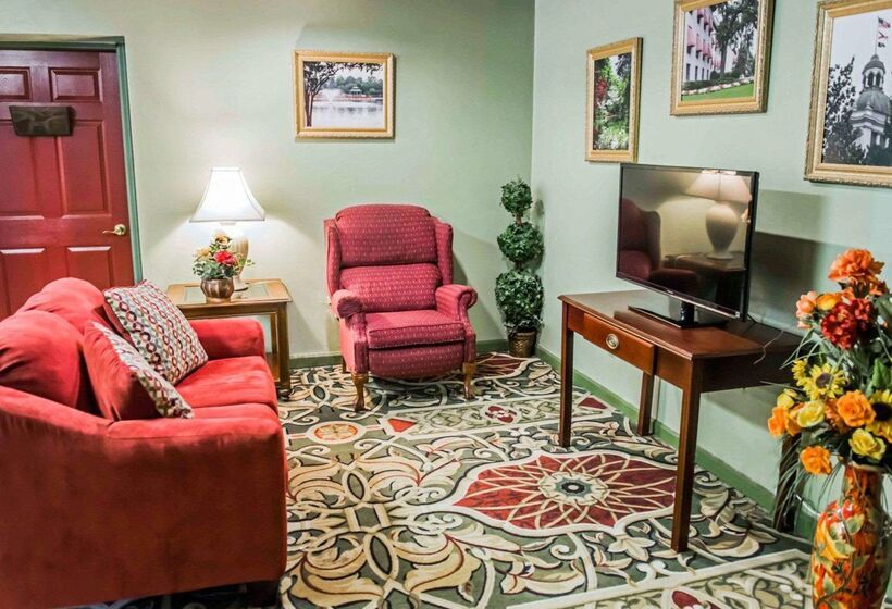 酒店 Suburban Studios Tallahassee Near University