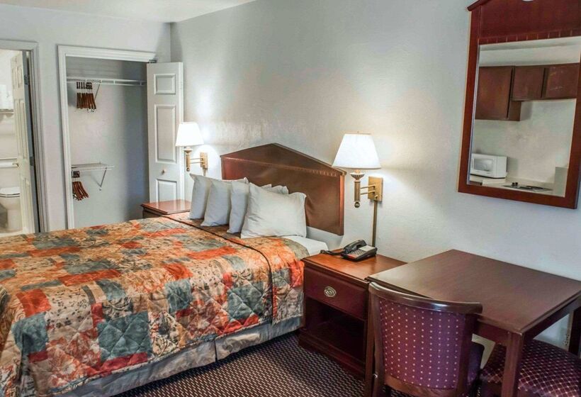 酒店 Suburban Studios Tallahassee Near University