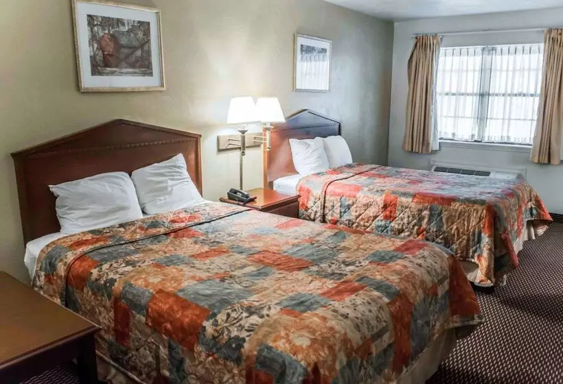 هتل Suburban Studios Tallahassee Near University