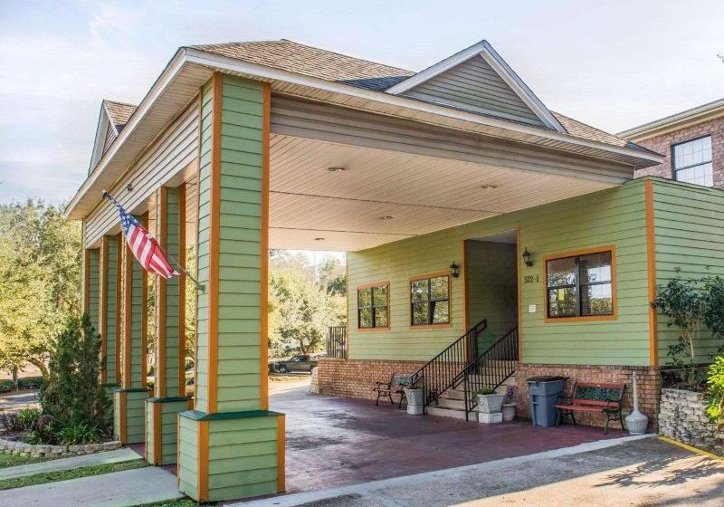 酒店 Suburban Studios Tallahassee Near University