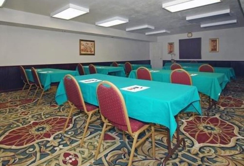 酒店 Suburban Studios Tallahassee Near University