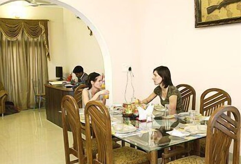 בית מלון כפרי Taj Homestay