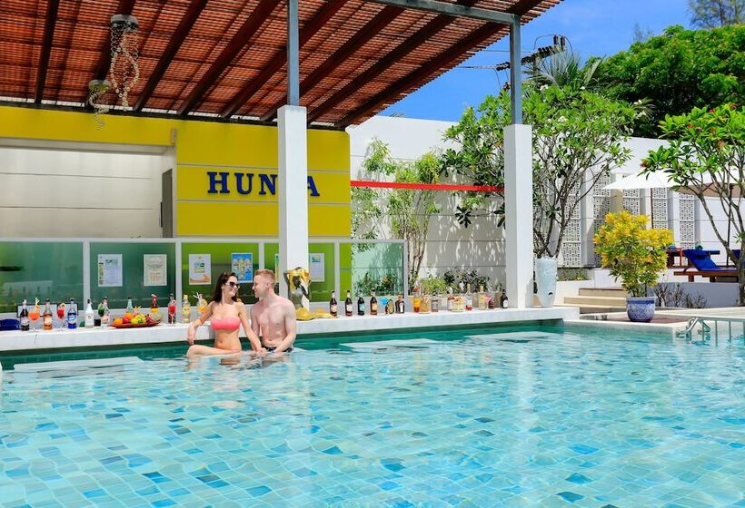 בית מלון כפרי The Briza Beach Resort, Khao Lak Sha Extra Plus