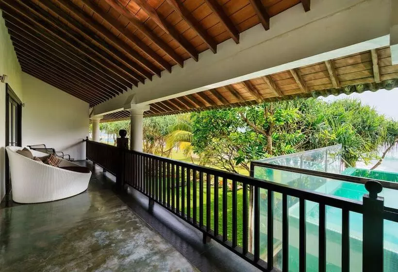 Szálloda The Fortress Resort & Spa