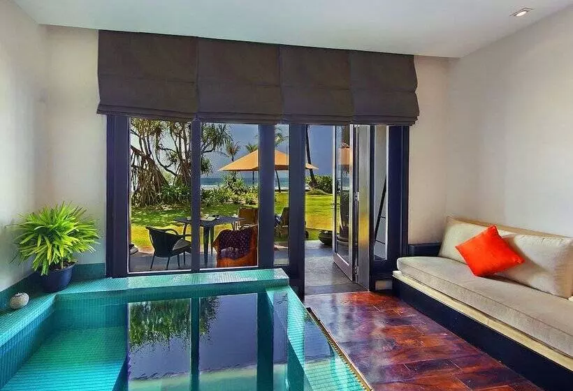 Szálloda The Fortress Resort & Spa