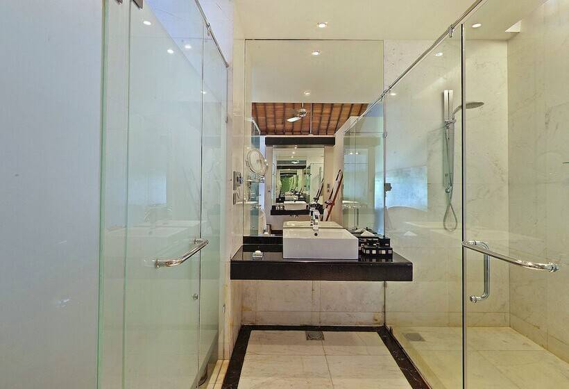 酒店 The Fortress Resort & Spa