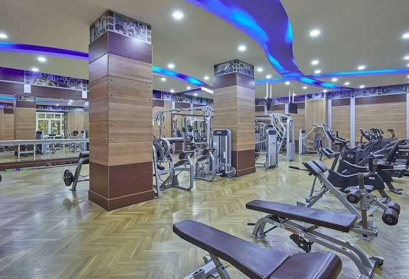 هتل Triumph Plaza