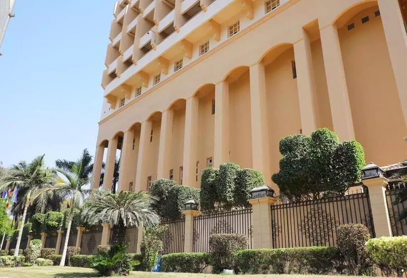 هتل Triumph Plaza