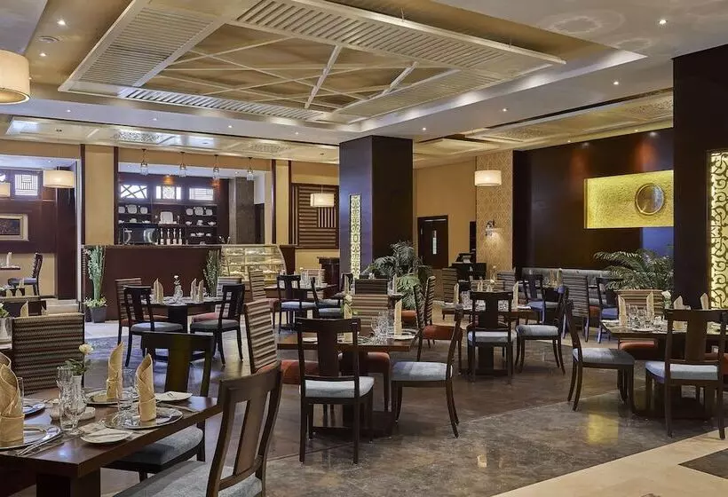 هتل Triumph Plaza