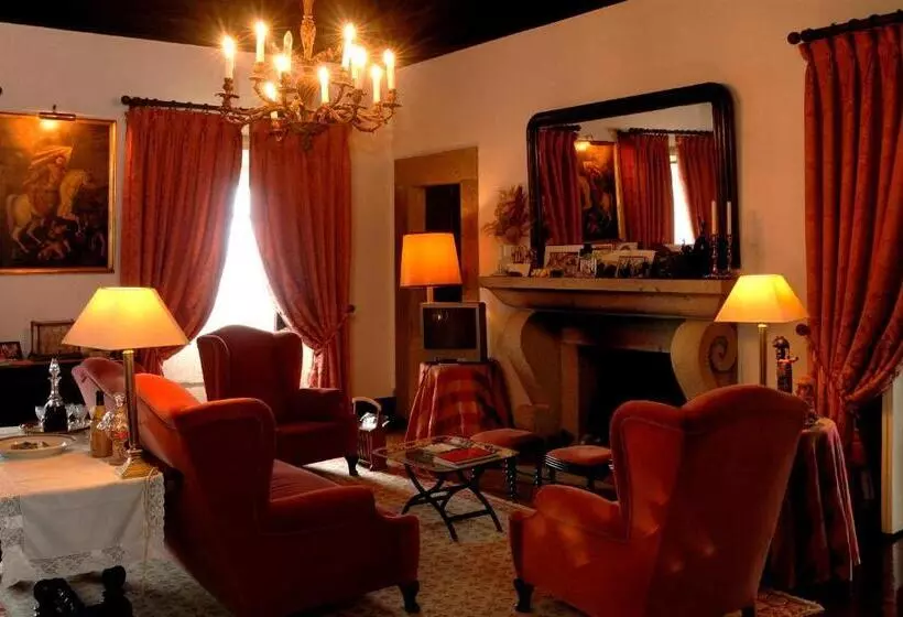 Paço De Calheiros   Turismo De Habitação