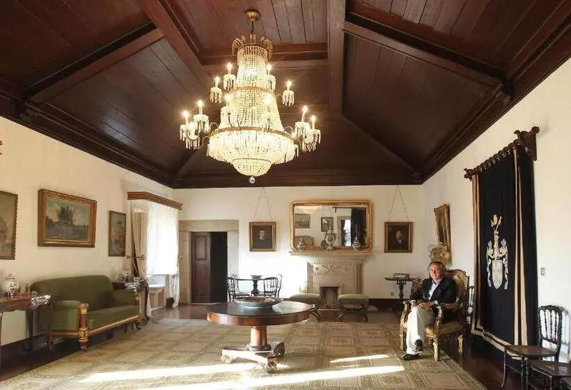 Paço De Calheiros   Turismo De Habitação